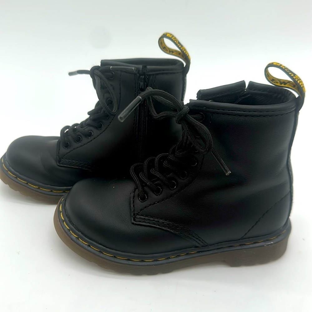 Dr. Martens 1460 8-Eye Boot - Toddler Size 6 - Black Size Zip EUC